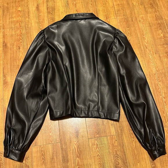 Faux leather shirt - Picture 4 of 5